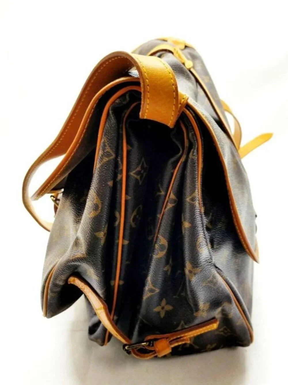 Authentic Louis Vuitton Saumur 35 Monogram Crossbody Bag